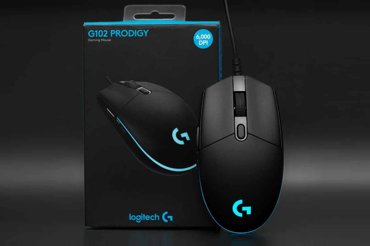 Review Logitech G102 Gen 2 Lightsync: Chuột Gaming Quốc Dân Có Còn Đáng Mua?